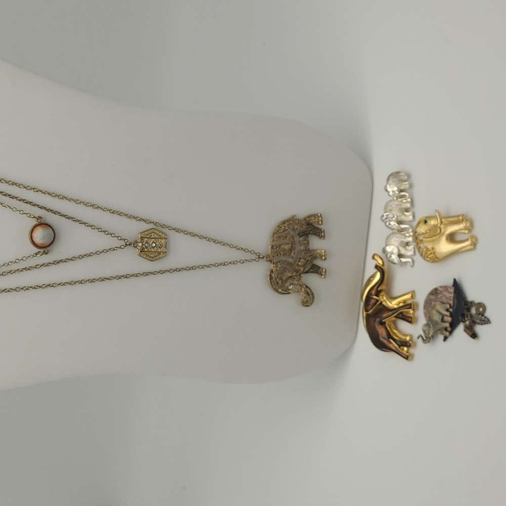 Bundle Lot of 5 Elephant Brooches Necklace Jewelry Vintage Goldtone & Silvertone - Picture 13 of 13